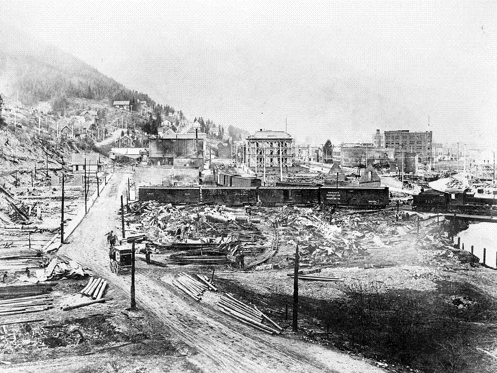 Ruins of Wallace, Idaho, after the town partly burned in the Great Fire of 1910